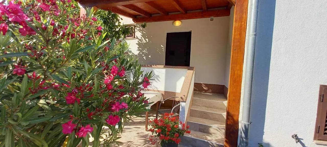 Eco Secluded Apartments Zabodarski Cunski