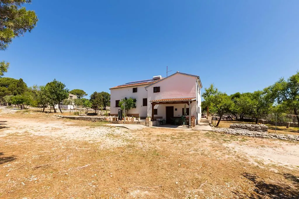 Eco Secluded Apartments Zabodarski Cunski 0*,