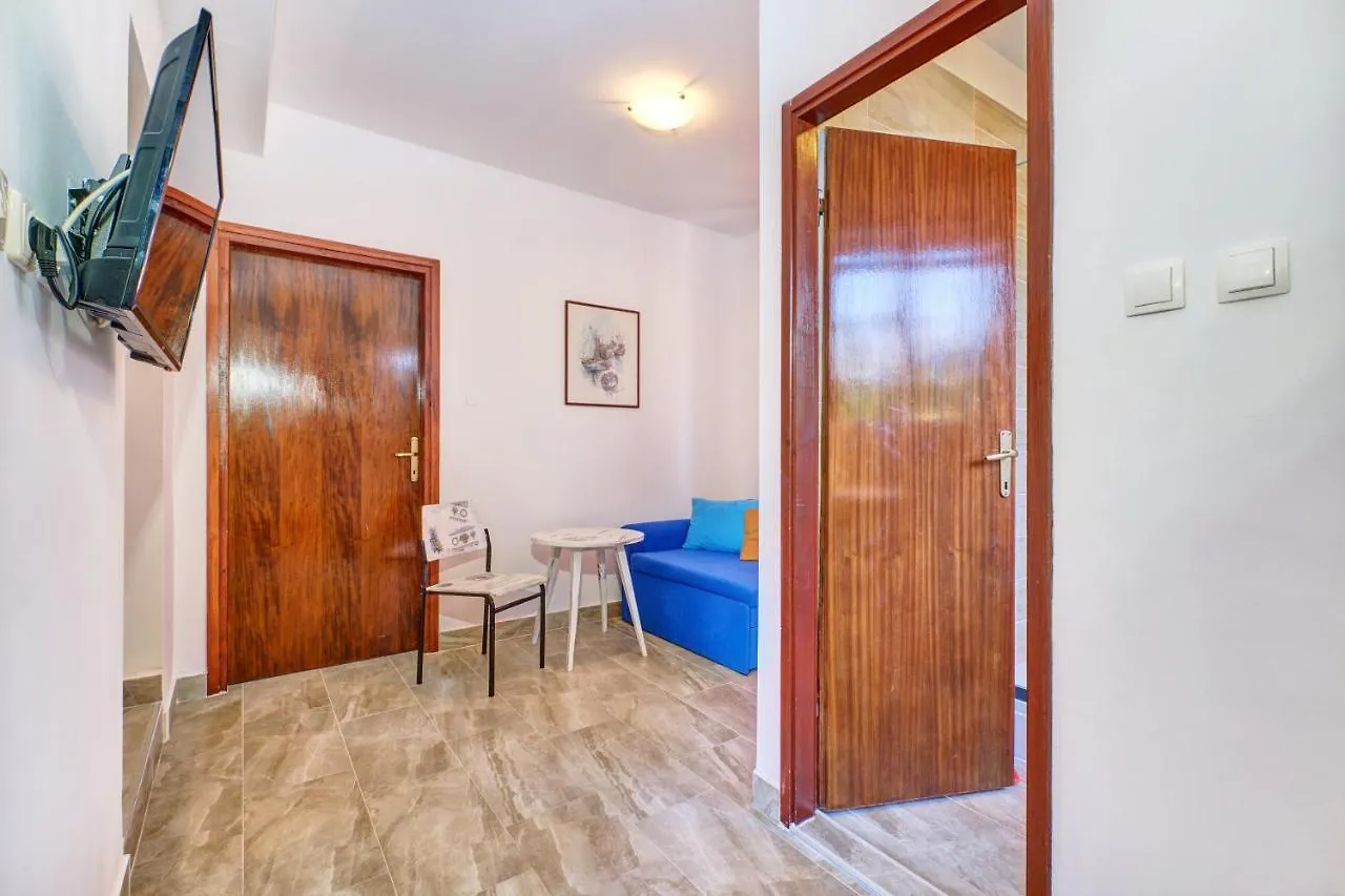 Eco Secluded Apartments Zabodarski Čunski